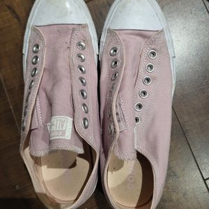 Size 9 Converse